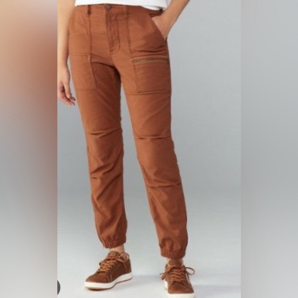 REl Co-op NWOT Women's Trailsmith
Jogger Pants Nutmeg Size 6